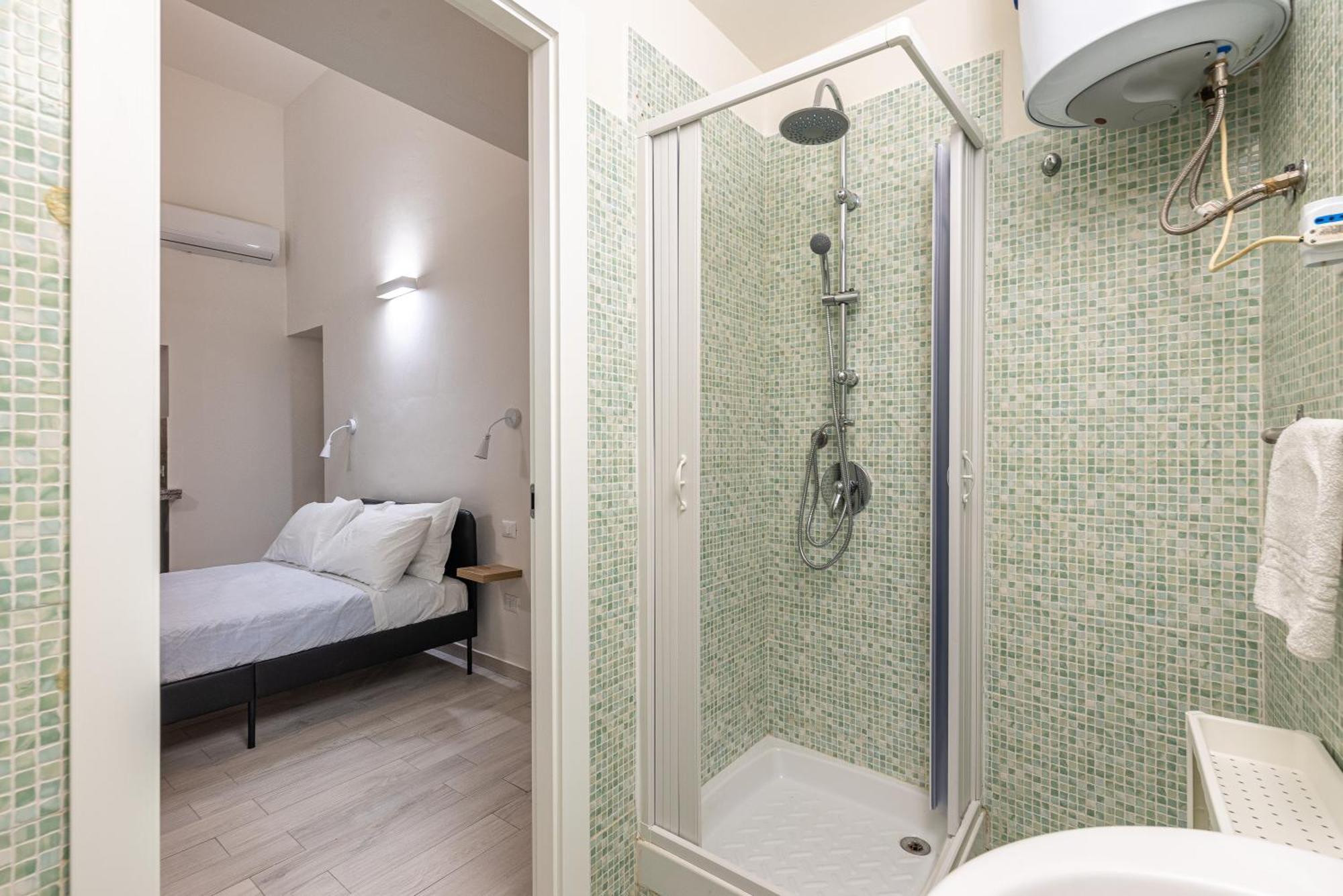 Quattro Canti Rooms Palermo Bagian luar foto